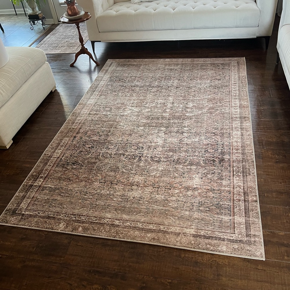 Loloi x Chris loves Jules Terrocotta Rug!